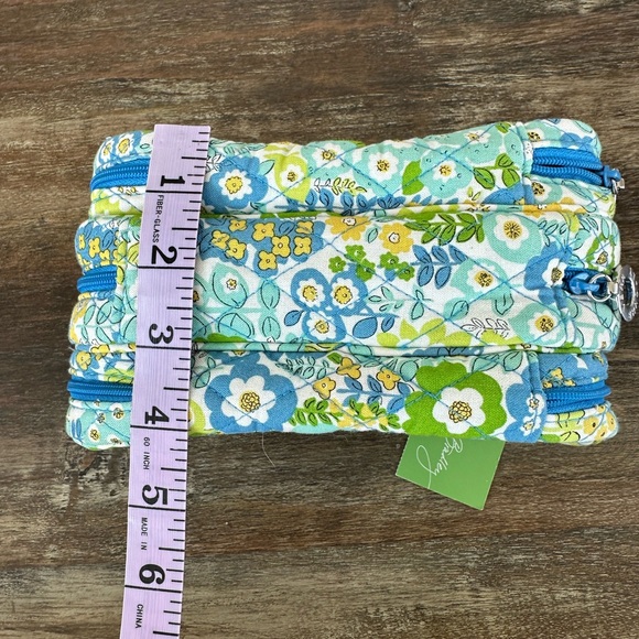 Vera Bradley Three to Get Ready Cosmetic Bag English Meadow - Picture 4 of 8
